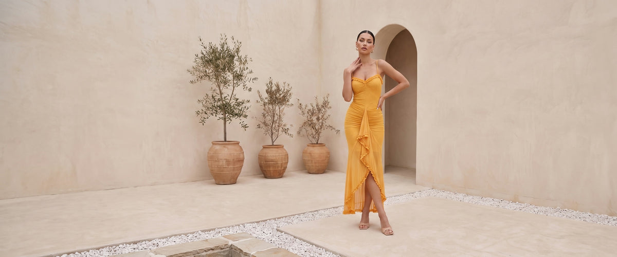 Rochie Asimetrică Annelise purtată, rochie lungă cu fustă high-low pentru vacanțe și evenimente