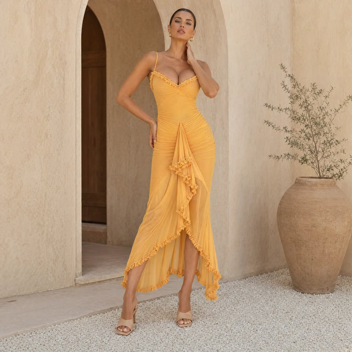 Rochie Asimetrică Annelise purtată, rochie lungă cu fustă high-low pentru vacanțe și evenimente